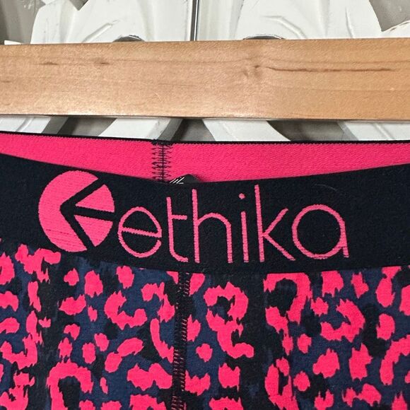 Ethika Women’s Leggings - Picture 3 of 6